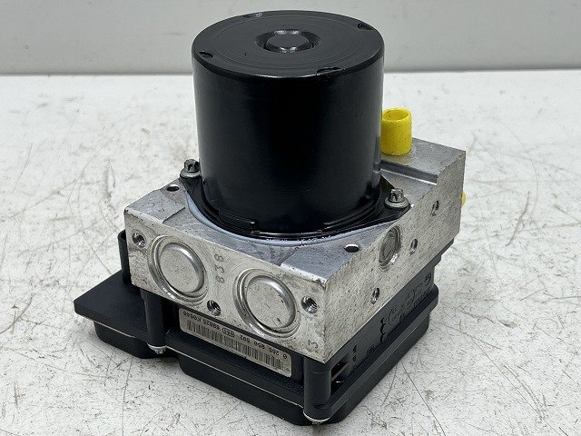 VW クロスポロ 9N 07年 9NBTS ABSアクチュエーター/ABSユニット 6Q0614517AI (在庫No:520930) (7637)