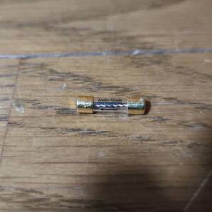 ISOCLEAN POWER 10A サイズ5×20mm ハイファイ性の向上とウエットな艶感が特徴のオーディオグレードヒューズ!定価6.050円