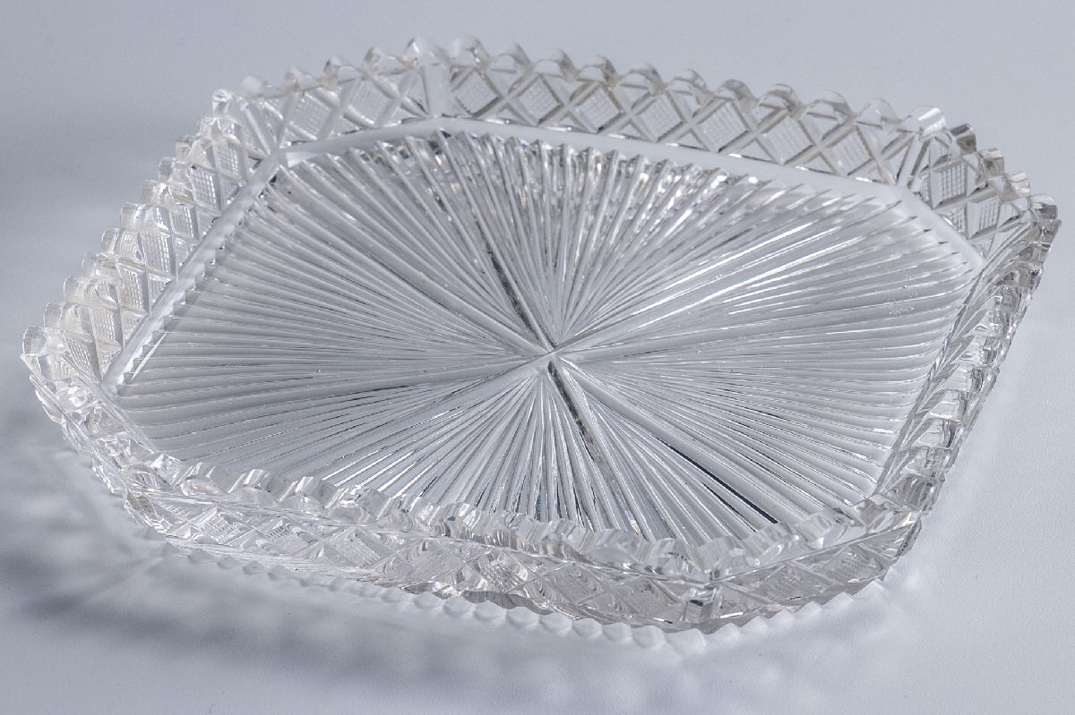 Amazon.co.jp: 切子皿 キリコ ガラス細工 径24cm : ホーム＆キッチン