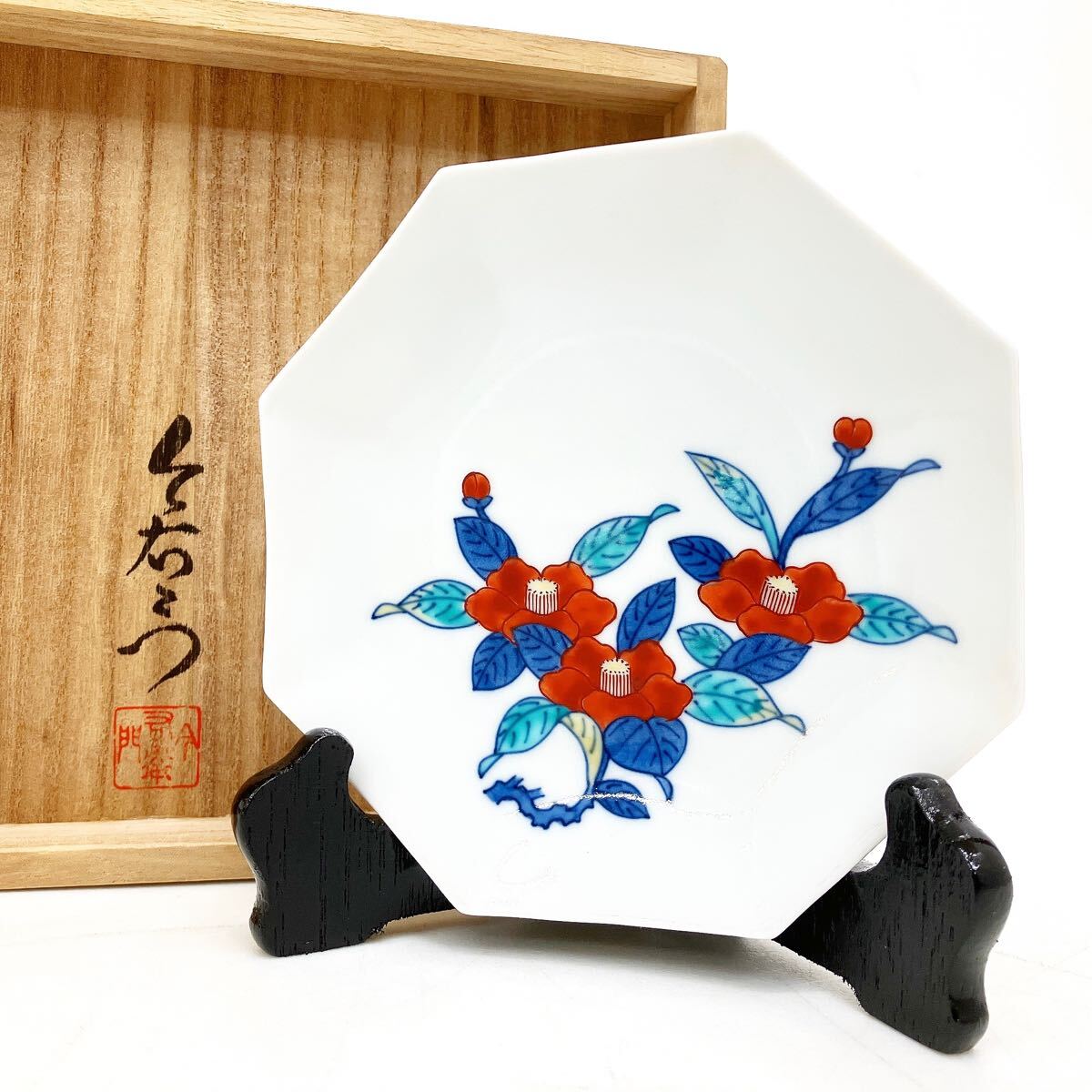 Yahoo!オークション -「椿」(鍋島様式) (色絵)の落札相場・落札価格 Yahoo!オークション -「椿」(鍋島様式) (色絵)の落札相場・落札価格