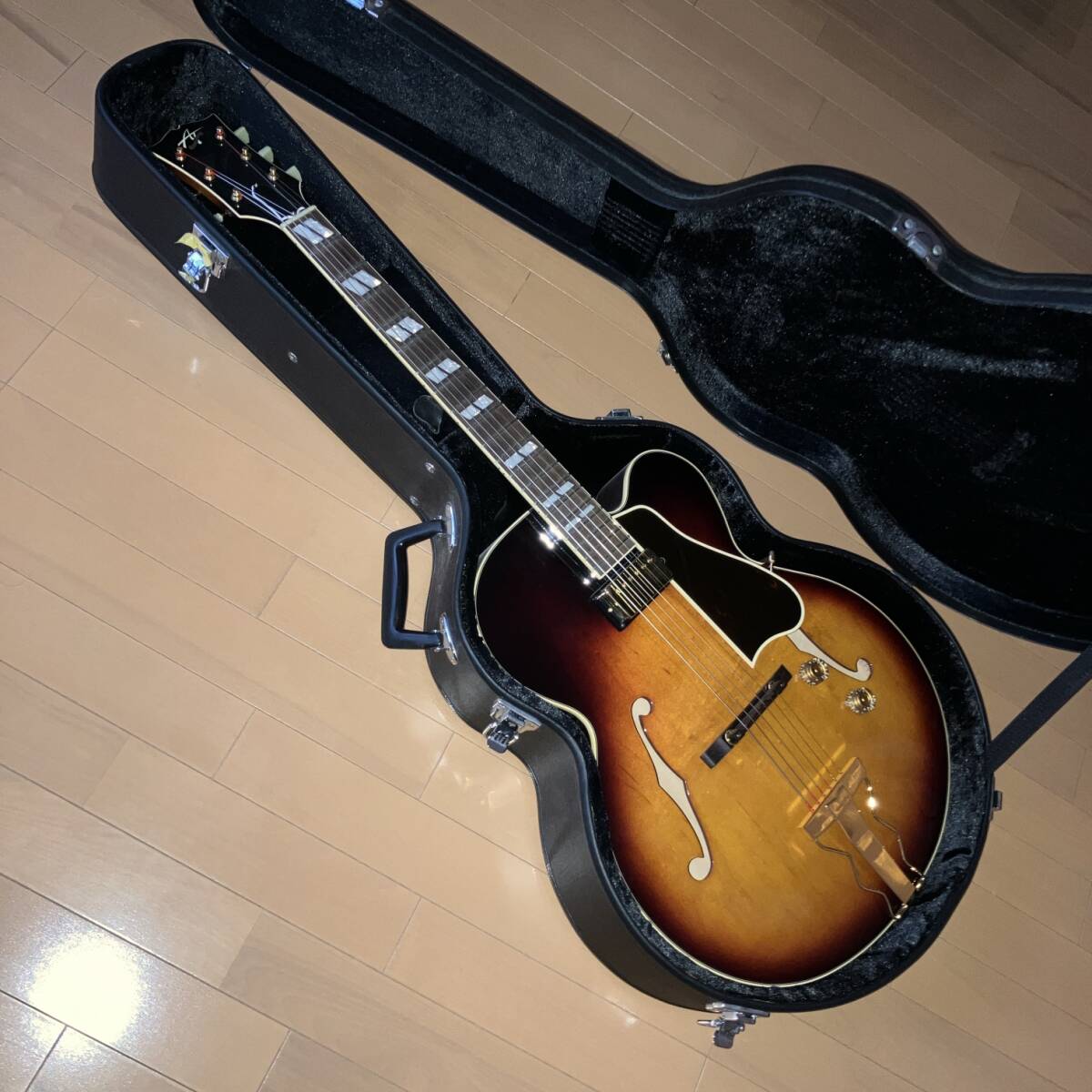 Yahoo!オークション -「archtop tribute」(ギター) (楽器、器材 Yahoo!オークション -「archtop tribute」(ギター) (楽器、器材