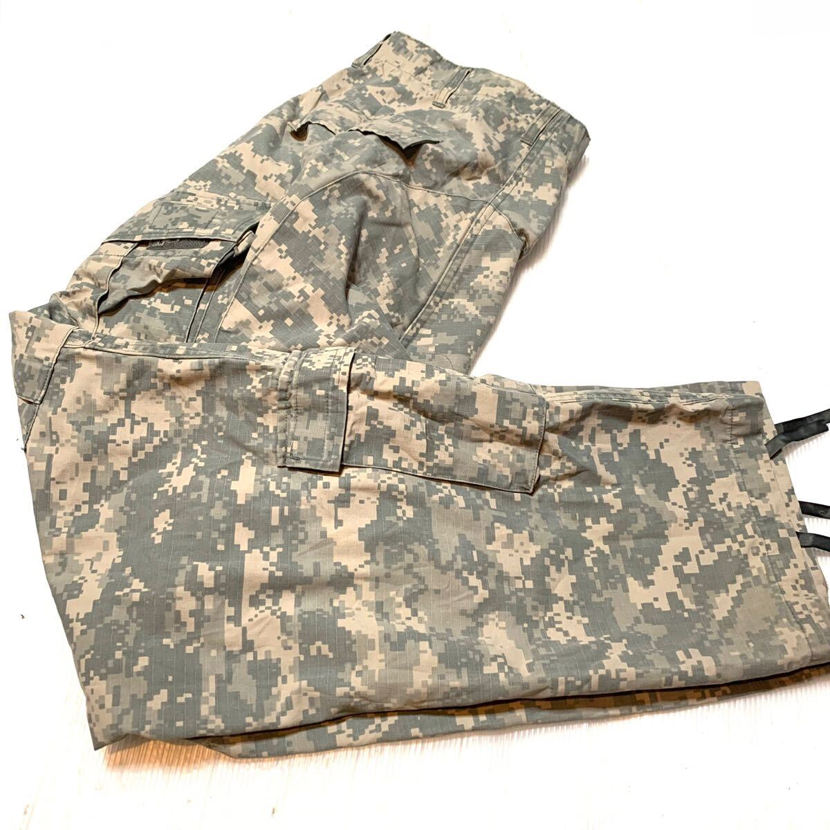 【期間限定値下げ、バラ売り不可】ACU(UCP)装備一式 実物放出品多数 期間限定値下げ、バラ売り不可】ACU(UCP)装備一式 実物放出品