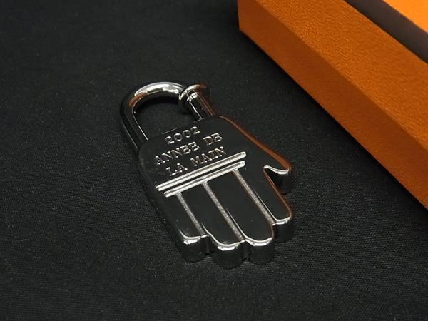 Yahoo!オークション -「エルメス カデナ 2002」の落札相場・落札価格 Yahoo!オークション -「エルメス カデナ 2002」の落札相場・落札価格