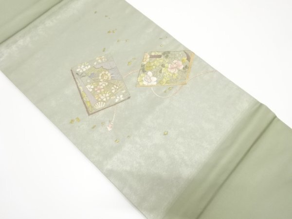ys7213047; 宗sou 引箔 読み本に地紙・花模様刺繍開き名古屋帯（額縁仕立て）【着】