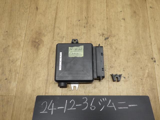 ジムニー JB23W エンジンコンピューター Z2T FI30-701 33920-81AH1