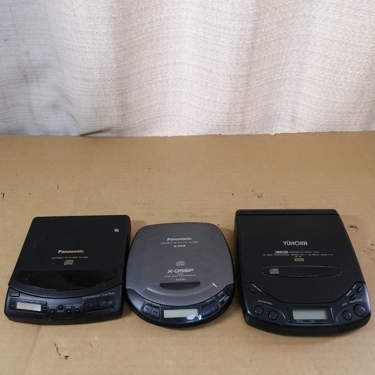 Yahoo!オークション -「sl100」(CDプレーヤー) (ポータブル Yahoo!オークション -「sl100」(CDプレーヤー) (ポータブル