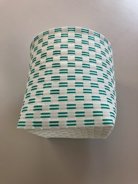 (みな・みな)ハンドメイド PPバンドゴミ箱用かご 11*11 15段 白×緑ストライプ