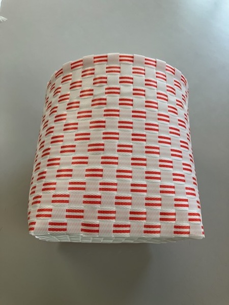 (みな・みな)ハンドメイド PPバンドゴミ箱用かご 11*11 15段 白×赤ストライプ