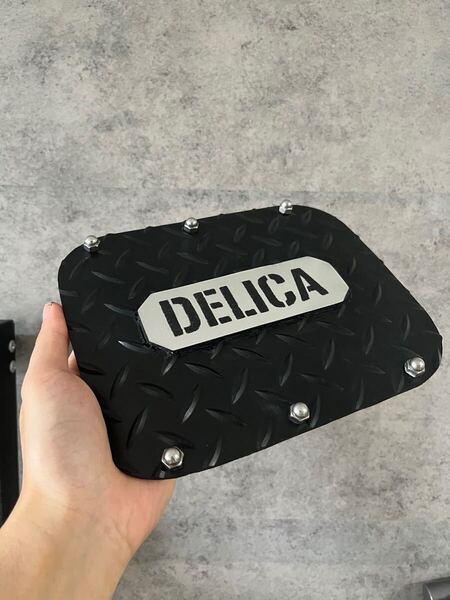 給油口カバー デリカ DELICA D5 前期 後期 簡単貼り付け