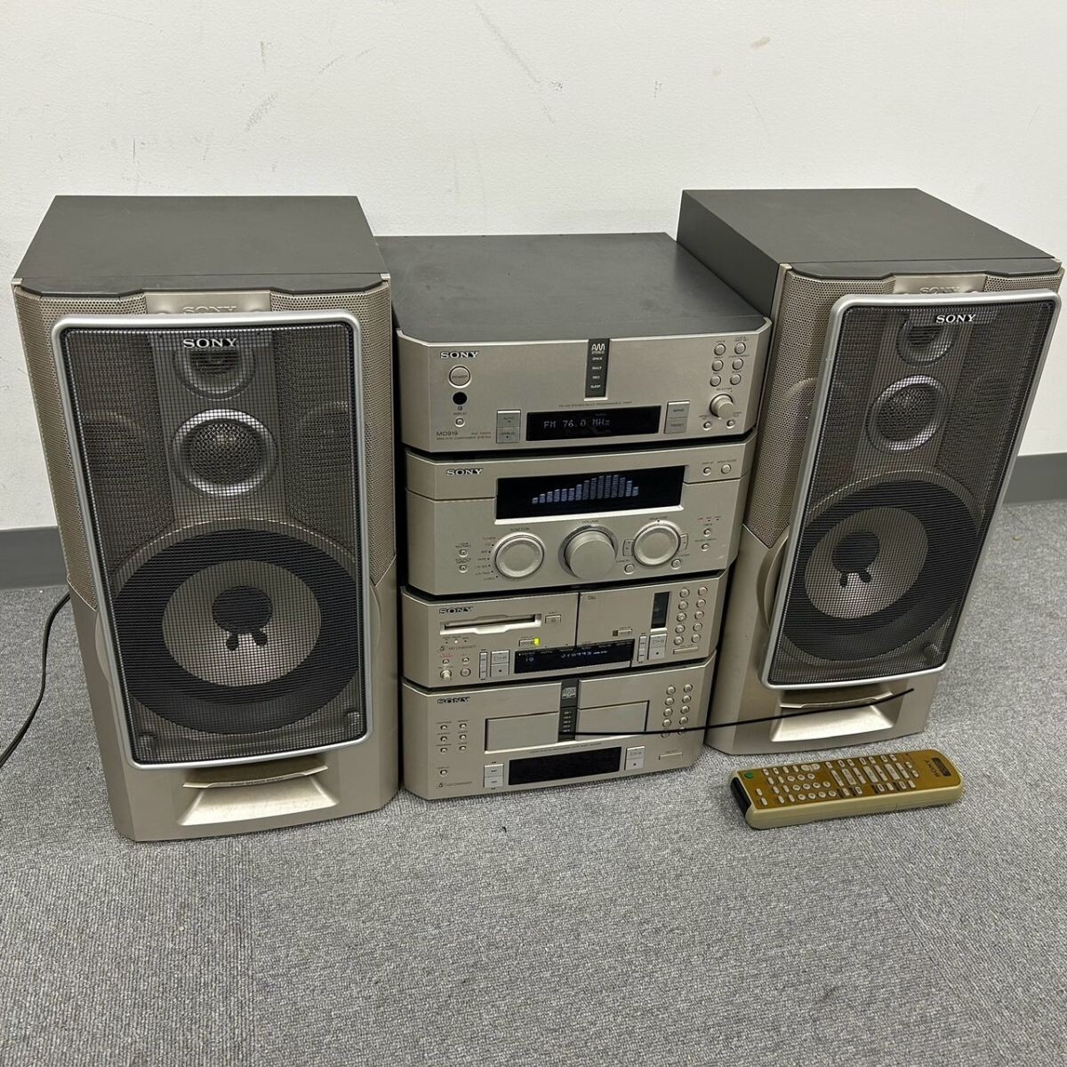 Sonyコンポ SonyホームオーディオシステムCMT-SBT100 ラジオ・コンポ