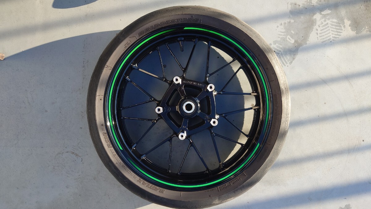 2025年最新】Yahoo!オークション -z900rs ホイール 純正の中古品 2025年最新】Yahoo!オークション -z900rs ホイール 純正の中古品