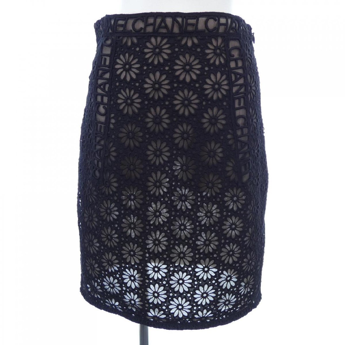 Yahoo!オークション -「(シャネル chanel) スカート」の落札相場