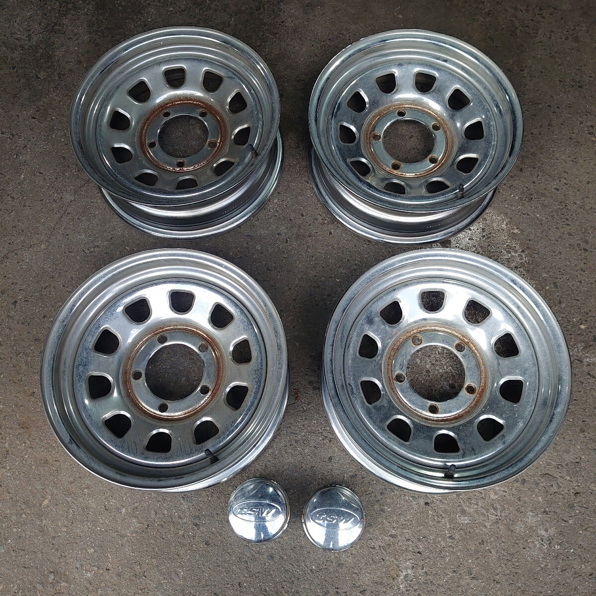4枚 1台分 メッキホイール キャップ付 17.5×6.00 6穴 オフセット