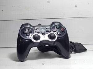 M11708 PS2 HORI 連射機能付 アナログ振動パッド コントローラー(黒) 電源OK!! 動作チェック済 60サイズ 0612