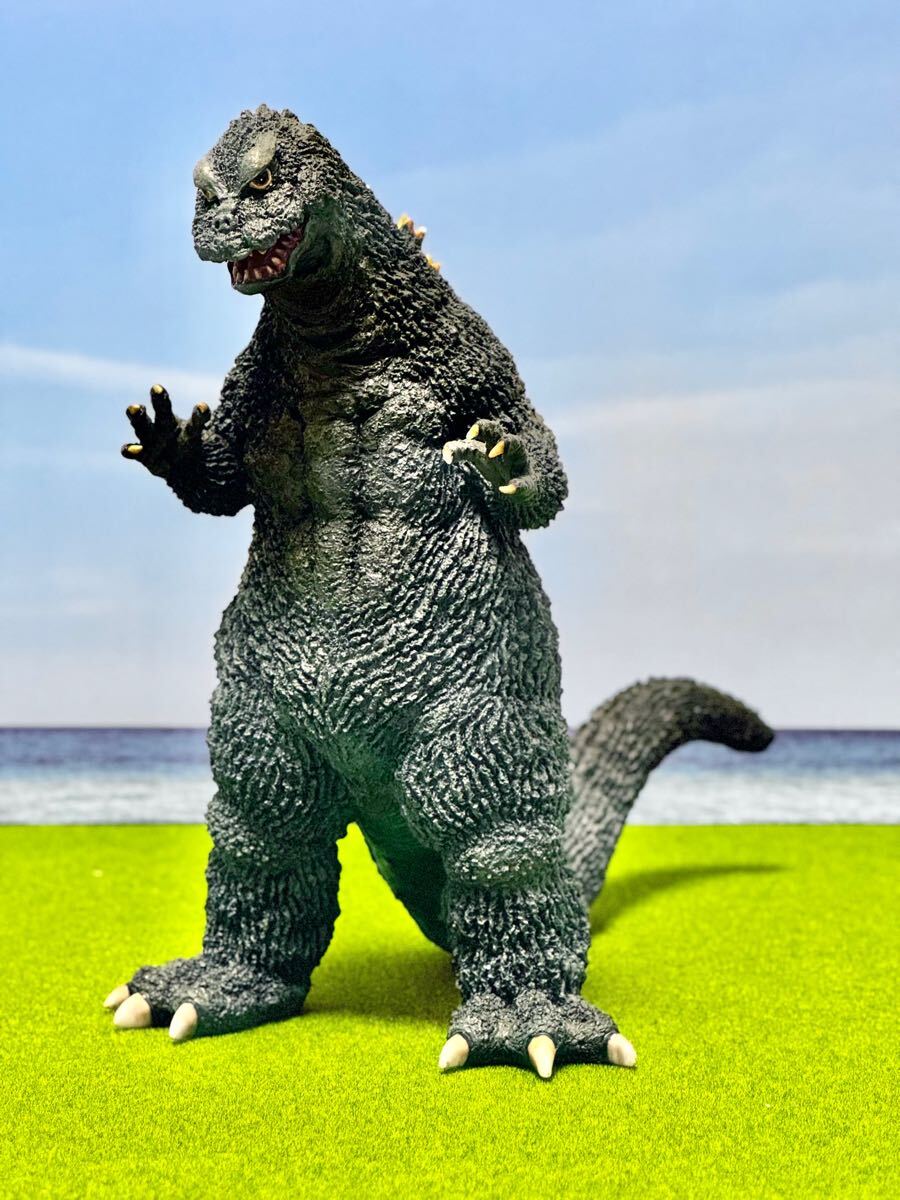 Yahoo!オークション -「東宝怪獣シリーズ 巨大リアルフィギュア Yahoo!オークション -「東宝怪獣シリーズ 巨大リアルフィギュア