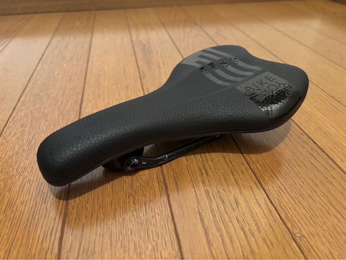 Yahoo!オークション -「bike」(サドル) (パーツ)の落札相場 Yahoo!オークション -「bike」(サドル) (パーツ)の落札相場