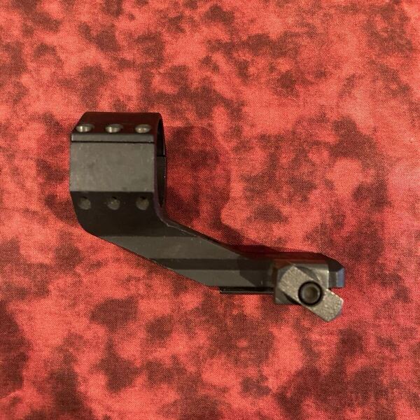 KAC 実物 Knight's Armament品名:Aimpoint Comp Mount, High w/ Forward Offset, 30mm