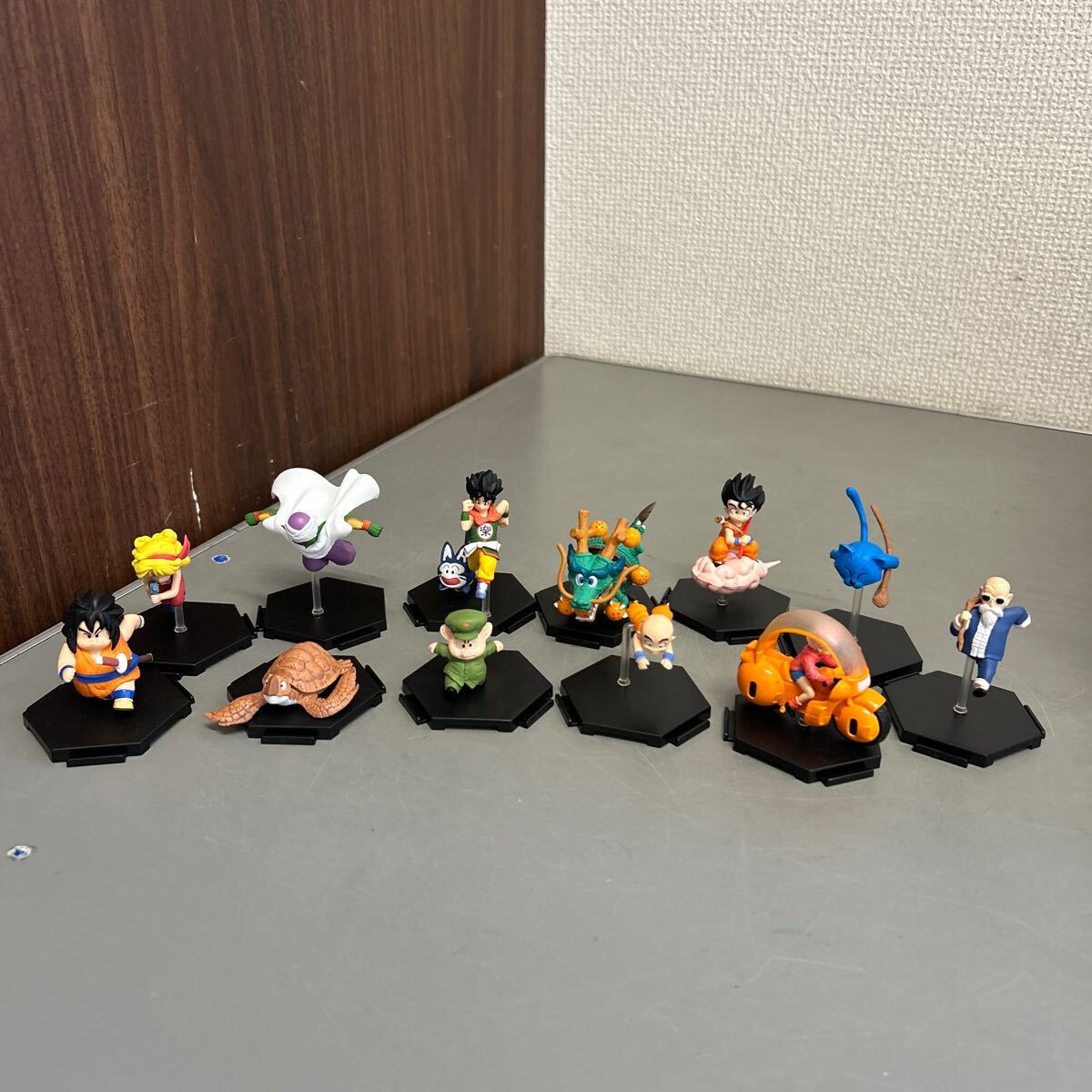 Yahoo!オークション -「ドラゴンボール 背表紙フィギュア」の Yahoo!オークション -「ドラゴンボール 背表紙フィギュア」の