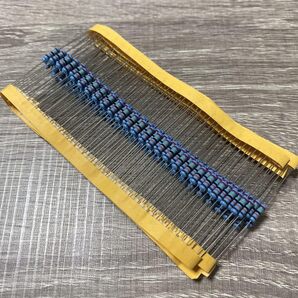 Tnisesm 200個 抵抗器 240K オーム 1/2W(0.5ワット)±1%許容範囲の金属膜抵抗器 JATN-1/2W-240KR K2