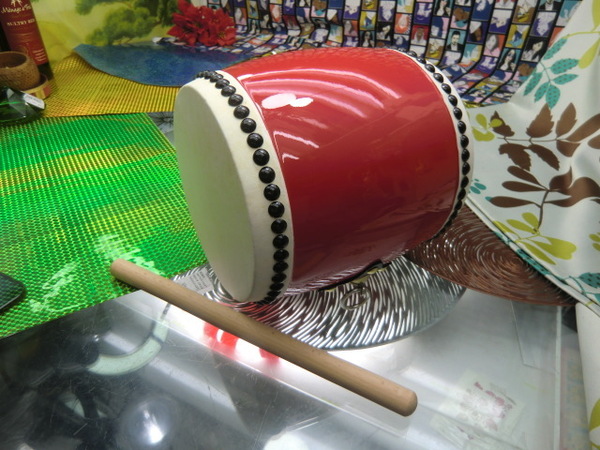 (送料無料)12.980円 子供用エイサー小太鼓 18cm*20cm 撥付き