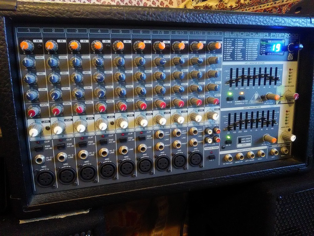 Yahoo!オークション -「behringer 2000」(ミキサー Yahoo!オークション -「behringer 2000」(ミキサー