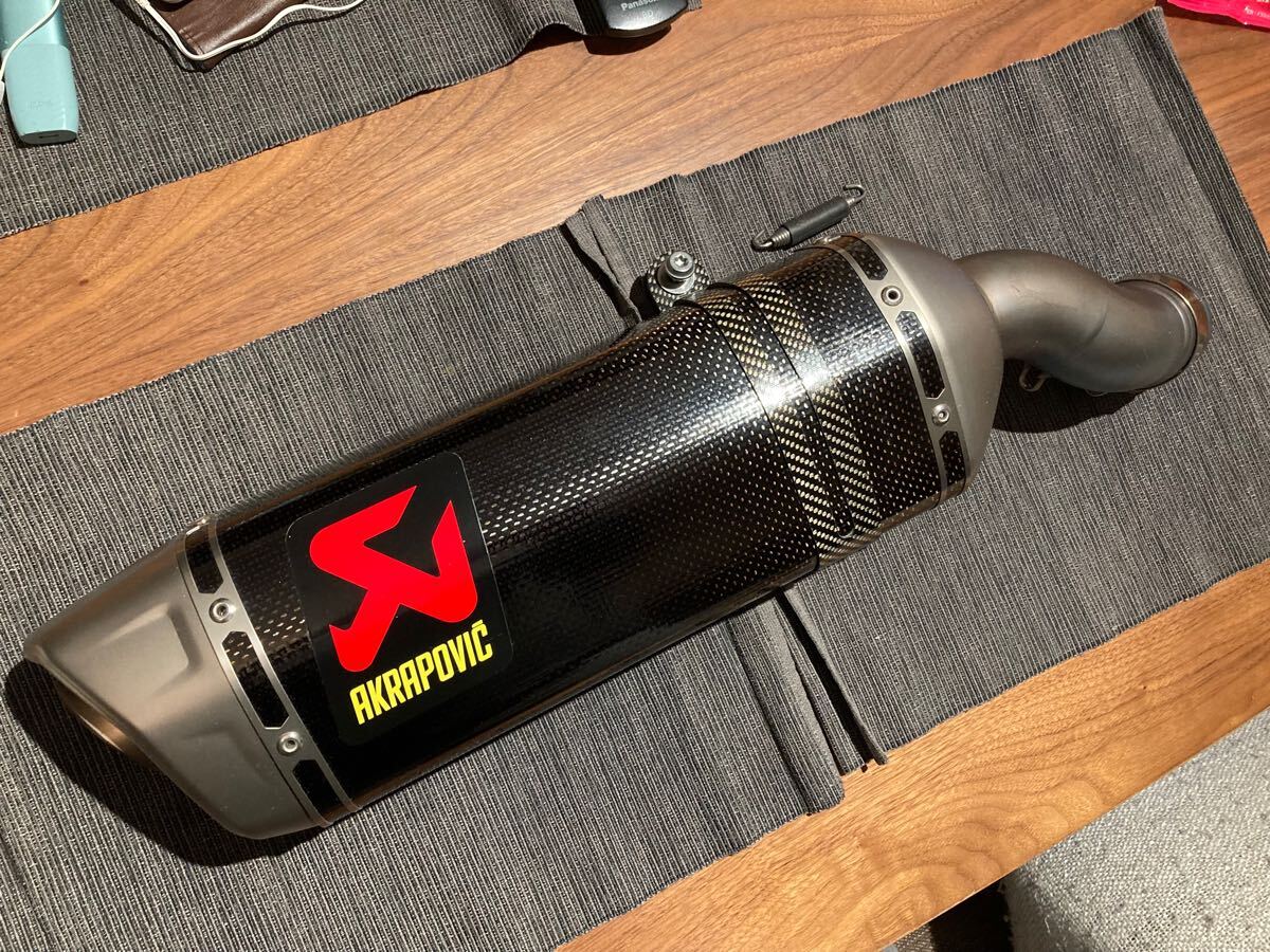 Yahoo!オークション -「akrapovic zx-10r」の落札相場・落札価格