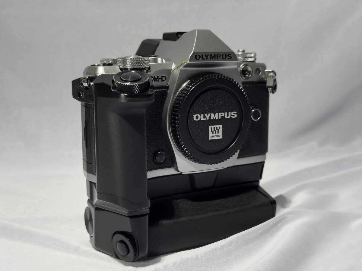 Yahoo!オークション -「オリンパス om-d e-m5 バッテリー Yahoo!オークション -「オリンパス om-d e-m5 バッテリー