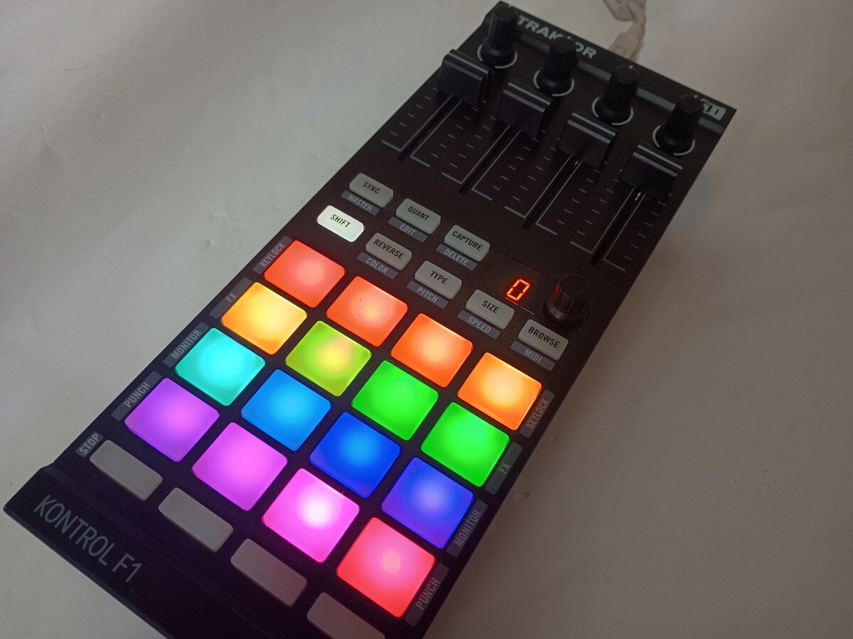 Yahoo!オークション -「traktor kontrol f1」(楽器、器材) の