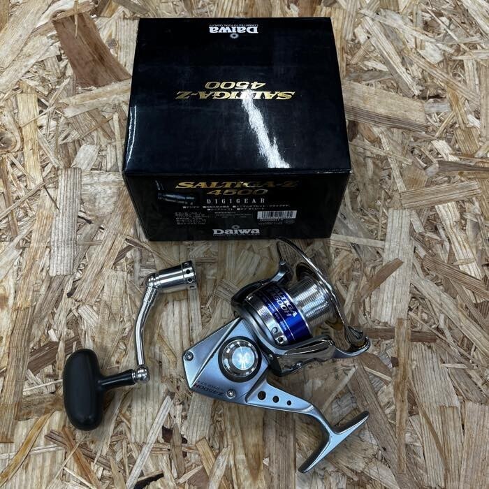 Daiwa ソルティガZ4500H スピニングリール
