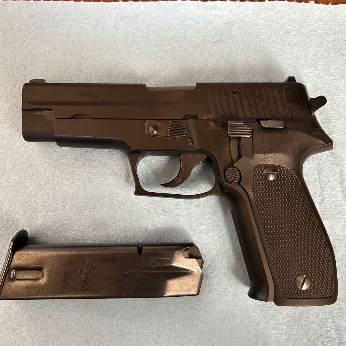 Yahoo!オークション -「モデルガン タナカ p226」(モデルガン