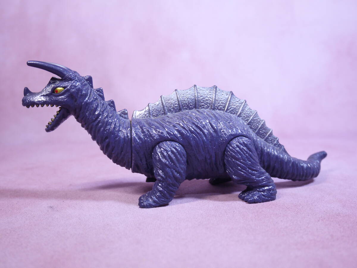 Yahoo!オークション -「キングザウルス三世」(特撮) (フィギュア Yahoo!オークション -「キングザウルス三世」(特撮) (フィギュア