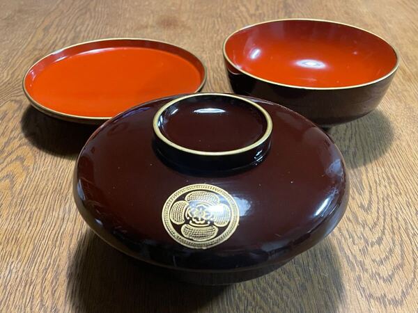 丸に四方木瓜 家紋 木製漆器 汁椀 煮物椀 浅椀 木製 朱塗 お椀