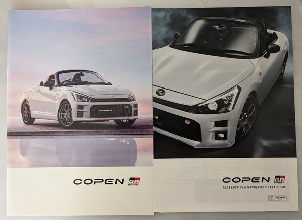 コペン GRスポーツ (3BA-LA400A-KBVZ, 3BA-LA400A-KMVZ) 車体カタログ+アクセサリー '19年10月 古本・送料無料 管理№ 7754 CB04