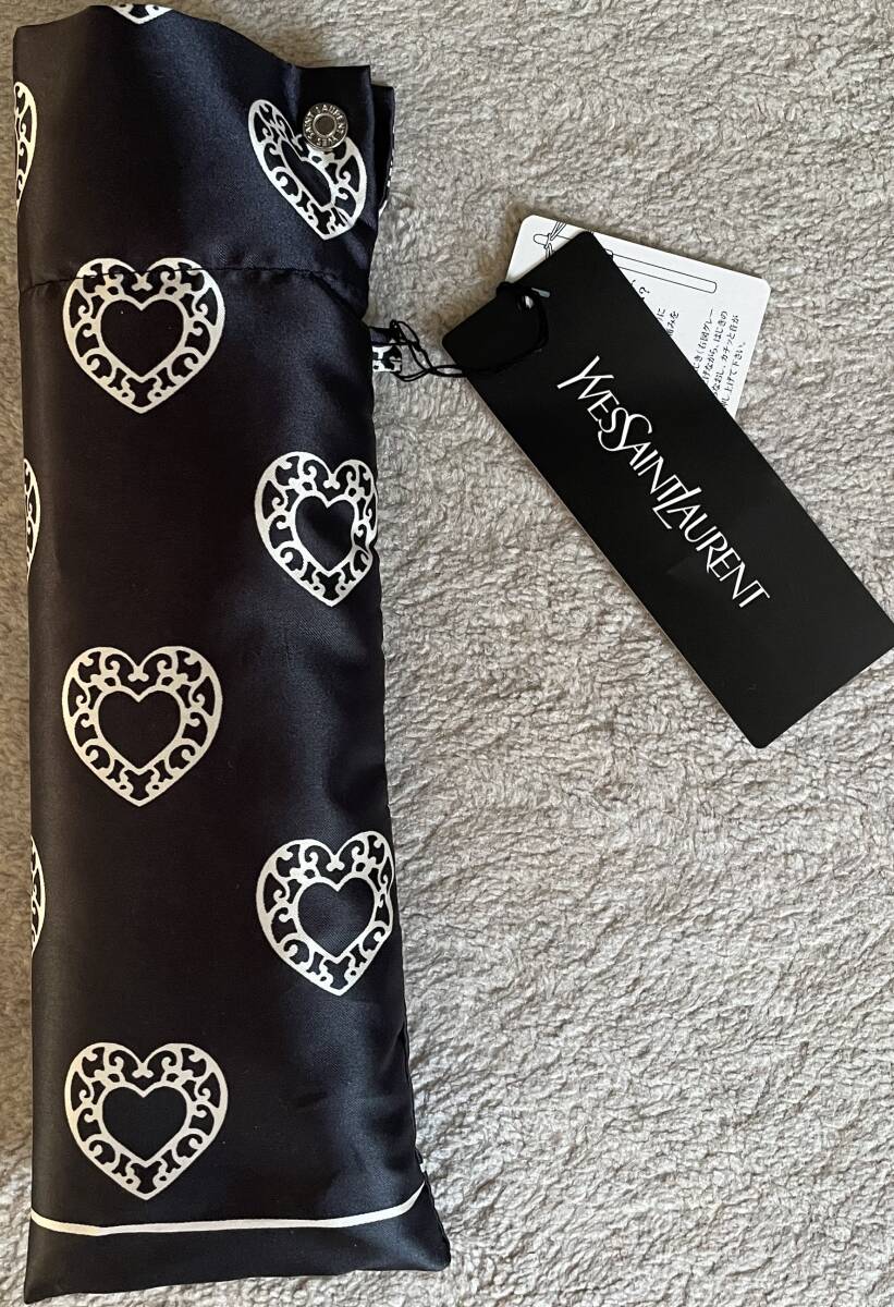 イヴ・サンローラン　折りたたみ傘　花柄刺繍　ブラック　傘カバー付き　未使用品 美品】イヴサンローラン 折りたたみ傘 日傘 兼用 花柄 刺繍 軽量