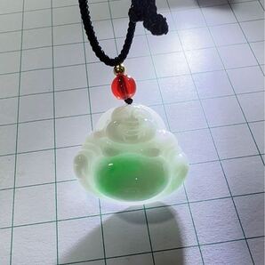 R2-0327 天然本翡翠《本物保証》 布袋様ペンダント 一品一図 高品質 一品一図 一点物 魔除け 昇進 成功 風水 金運 財運 幸運 幸福 縁起