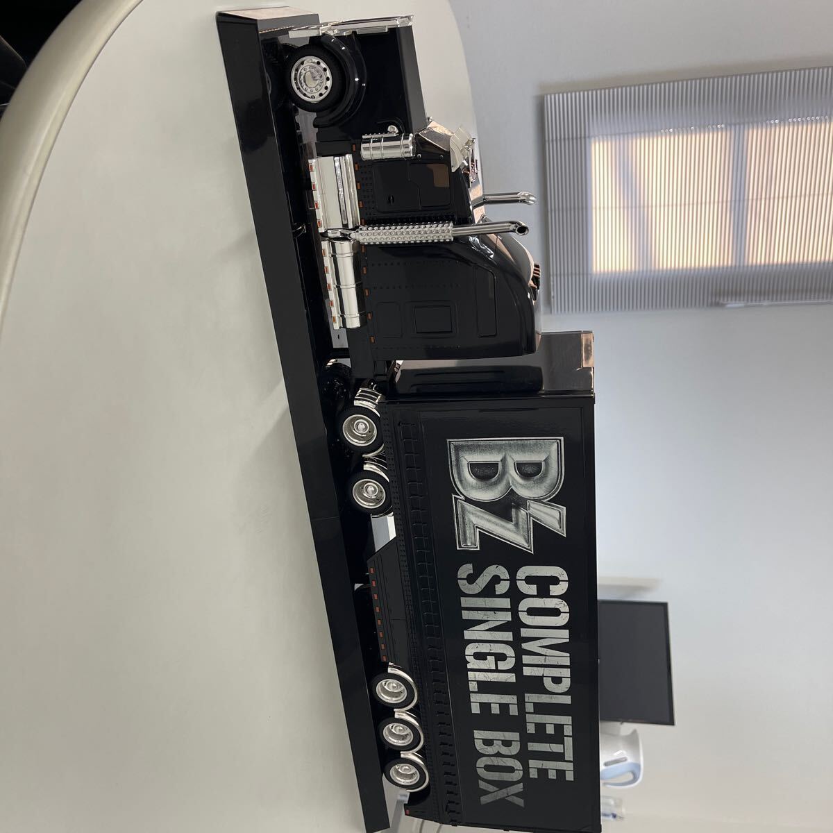 Yahoo!オークション -「b'z complete single box」の落札相場 Yahoo!オークション -「b'z complete single box」の落札相場