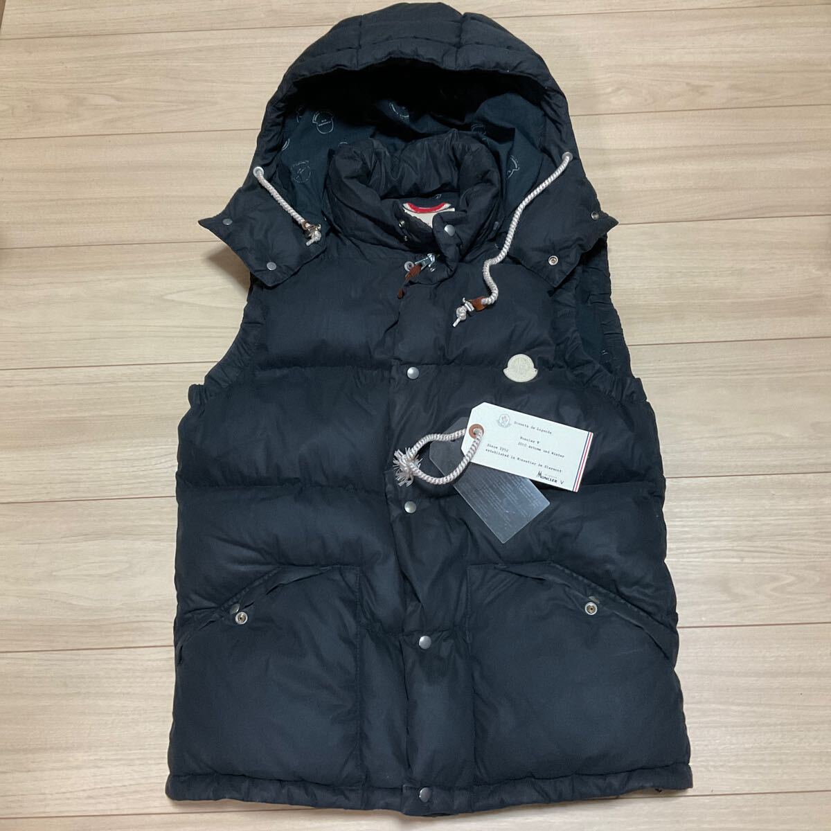 Yahoo!オークション -「moncler visvim」の落札相場・落札価格 Yahoo!オークション -「moncler visvim」の落札相場・落札価格