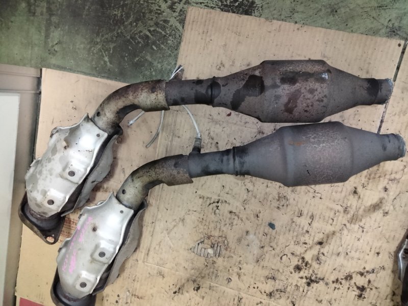 2024人気の 送料無料! コア用(素材として) 208A2-1VB0A セット 触媒コンバーター MR20DD NC26 セレナ 触媒 パーツ キャタライザー ショクバイ パーツ