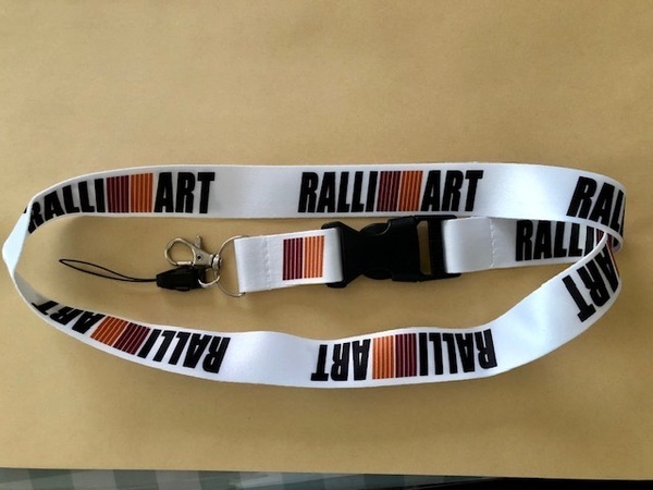 オフ会の必需品?ラリーアート RALLI///ARTロゴネックストラップ白 送料サービス ランエボ パジェロ デリカ アウトランダー
