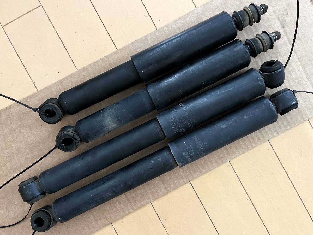 KYB / カヤバ JA11純正 減衰力8段調整式ショック のパーツ