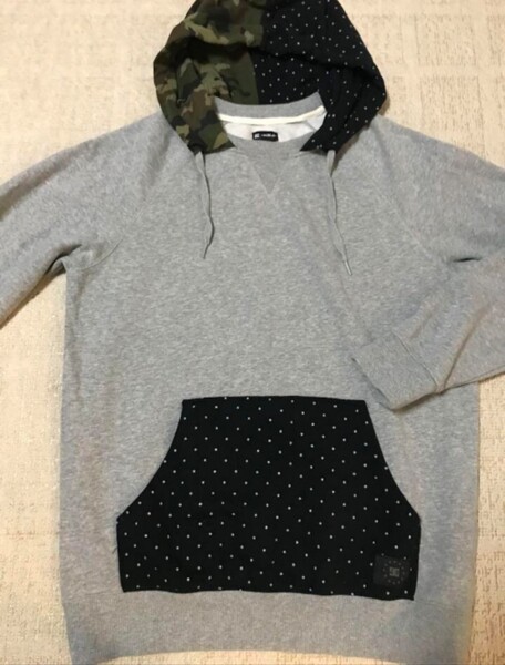 DC SHOES パーカー