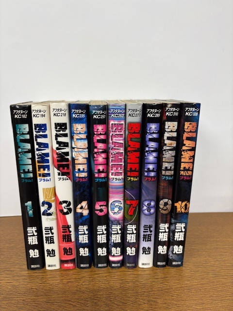 Yahoo!オークション -「blame」(全巻セット) (漫画、コミック)の Yahoo!オークション -「blame」(全巻セット) (漫画、コミック)の