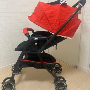 【美品】アップリカ 【ラクーナエアー】オート4キャス 両対面 4.6kgと軽い