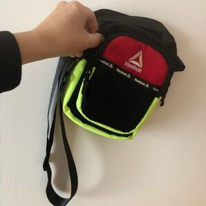 Reebokのポシェット