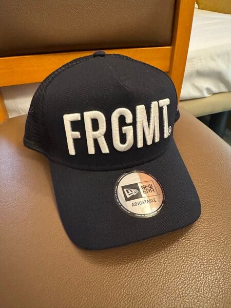 FRAGMENT DESIGN x New Era メッシュキャップ
