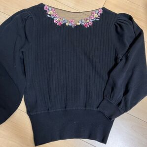 シュープレームララ トップス