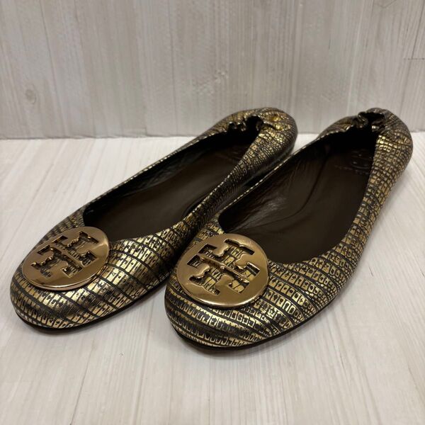 美品 TORY BURCH バレエシューズ フラットシューズ パンプス レディース メタルロゴ 7.5 約24.5cm
