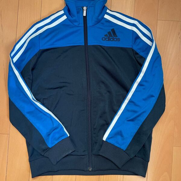 adidas キッズ ジャージ上のみ