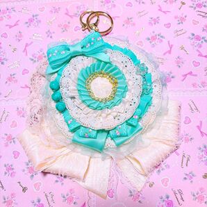 ハンドメイド 痛ロゼットバッグチャーム