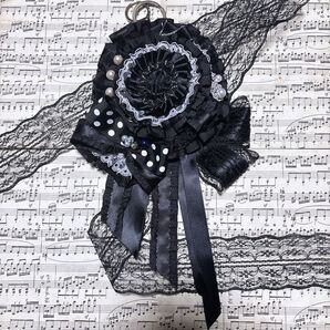 ハンドメイド 痛ロゼットバッグチャーム